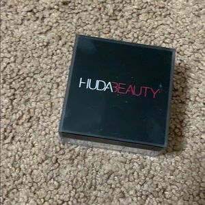 Huda beauty setting power